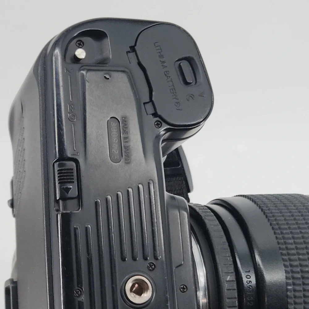 Nikon N6006 AF 35mm SLR Camera Nikkor 35-70 Quantaray 70-210 Broken Latch Parts